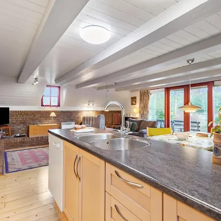 3 Bedroom Lovely In Henne 度假居