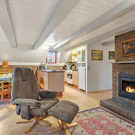 度假居 3 Bedroom Lovely In Henne *