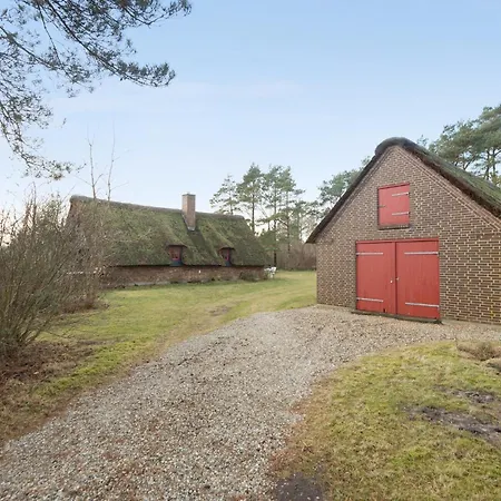 度假居 3 Bedroom Lovely In Henne