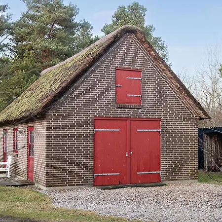 3 Bedroom Lovely In Henne 亨讷斯特兰德